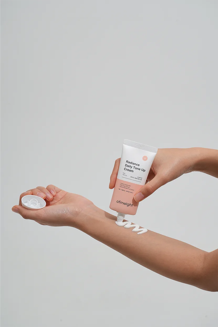 Radiance Daily Tone Up Cream thumbnail 6